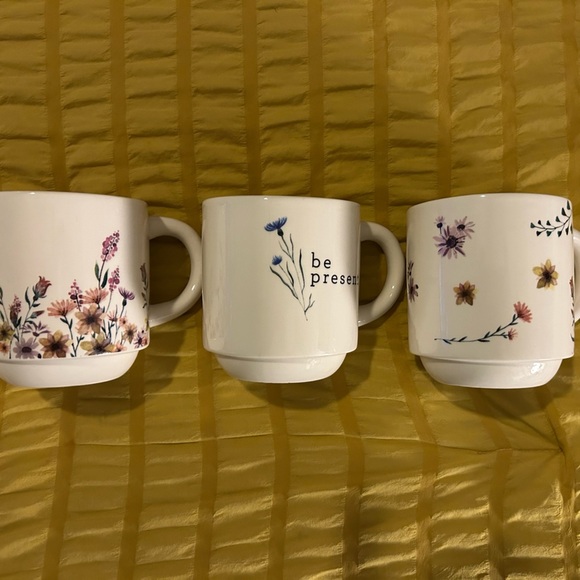 BRAND NEW WITHOUT TAGS Mug Trio - Picture 2 of 5